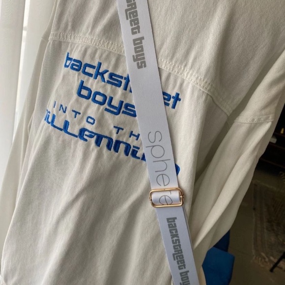 Backstreet Boys White Crossbody Bag Sphere Vegas Concert. - Picture 5 of 7